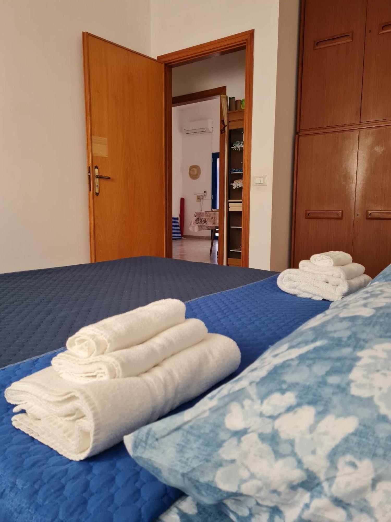 A Casa Di Rosa,Fronte Spiaggia, Piscina,Parcheggio Trapani Buitenkant foto